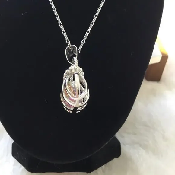 Adorable Purse with Crystals Necklace - Picture 5 of 6